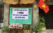 Người Đà Nẵng tặng gạo, giảm tiền phòng trọ trong mùa dịch Covid-19