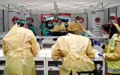 Cập nhật dịch virus corona trên thế giới ngày 3/4: Tây Ban Nha vượt Italy thành vùng dịch lớn thứ hai thế giới, tỉ lệ tử vong ở Đức thấp chỉ 1,3% dù số ca nhiễm cao hơn Trung Quốc