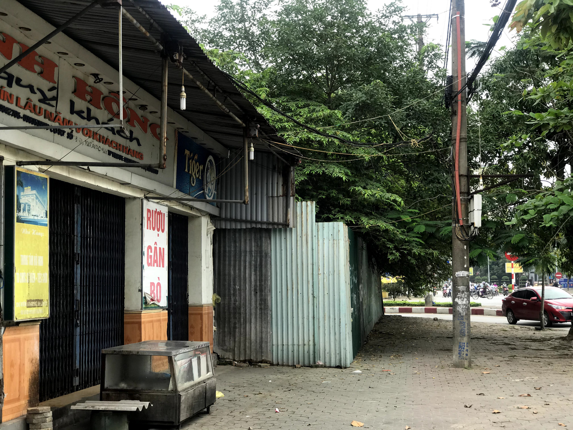 Nghệ An: Đất dự án hơn 1,1 ha ở TP Vinh bị bỏ hoang suốt 13 năm - Ảnh 8. Nghệ An: Đất dự án hơn 1,1 ha ở TP Vinh bị bỏ hoang suốt 13 năm - Ảnh 8.