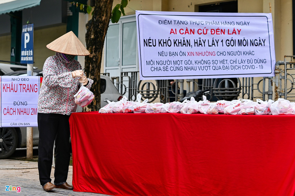 'Nếu khó khăn, hãy lấy một gói mỗi ngày' - Ảnh 1. 'Nếu khó khăn, hãy lấy một gói mỗi ngày' - Ảnh 1.