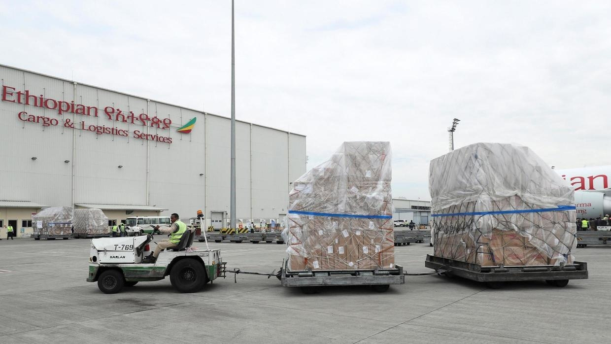 Cuộc chiến quyền lực: Mỹ tăng cường tích trữ, Trung Quốc đẩy mạnh ngoại giao - Ảnh 6. Cuộc chiến quyền lực: Mỹ tăng cường tích trữ, Trung Quốc đẩy mạnh ngoại giao - Ảnh 6.