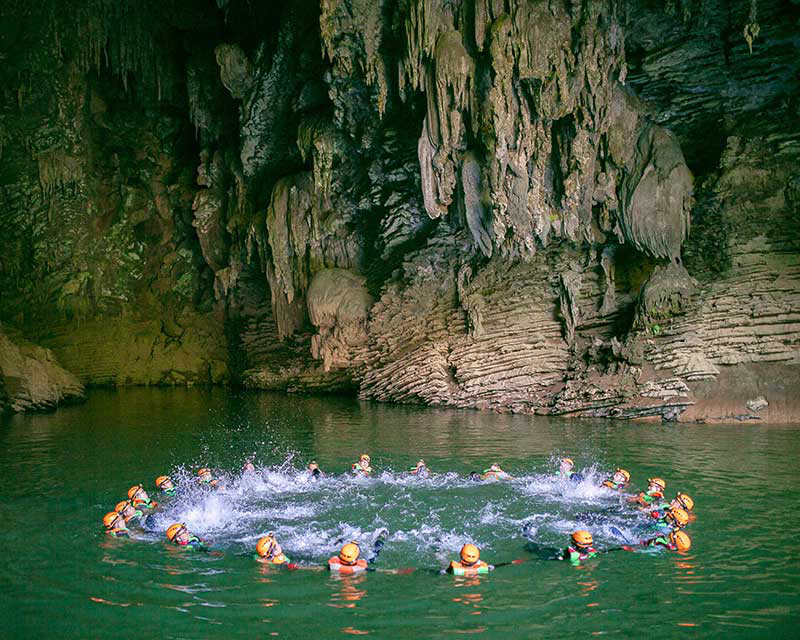 Chủ công ty tour du lịch Sơn Đoòng đề xuất không cần giảm thuế thu nhập doanh nghiệp do dịch bệnh Covid-19 - Ảnh 3.