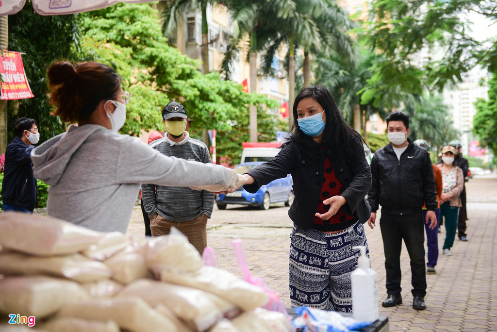 'Nếu khó khăn, hãy lấy một gói mỗi ngày' - Ảnh 2. 'Nếu khó khăn, hãy lấy một gói mỗi ngày' - Ảnh 2.