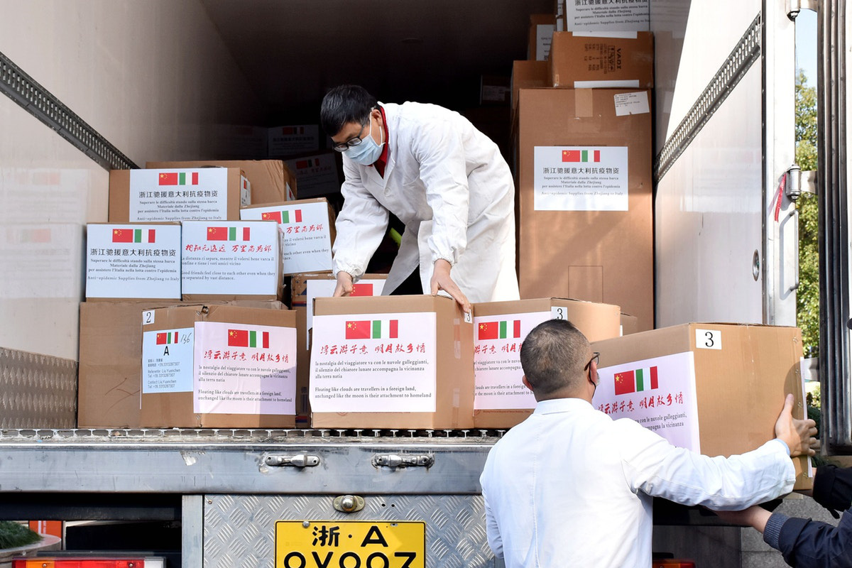 Cuộc chiến quyền lực: Mỹ tăng cường tích trữ, Trung Quốc đẩy mạnh ngoại giao - Ảnh 2. Cuộc chiến quyền lực: Mỹ tăng cường tích trữ, Trung Quốc đẩy mạnh ngoại giao - Ảnh 2.