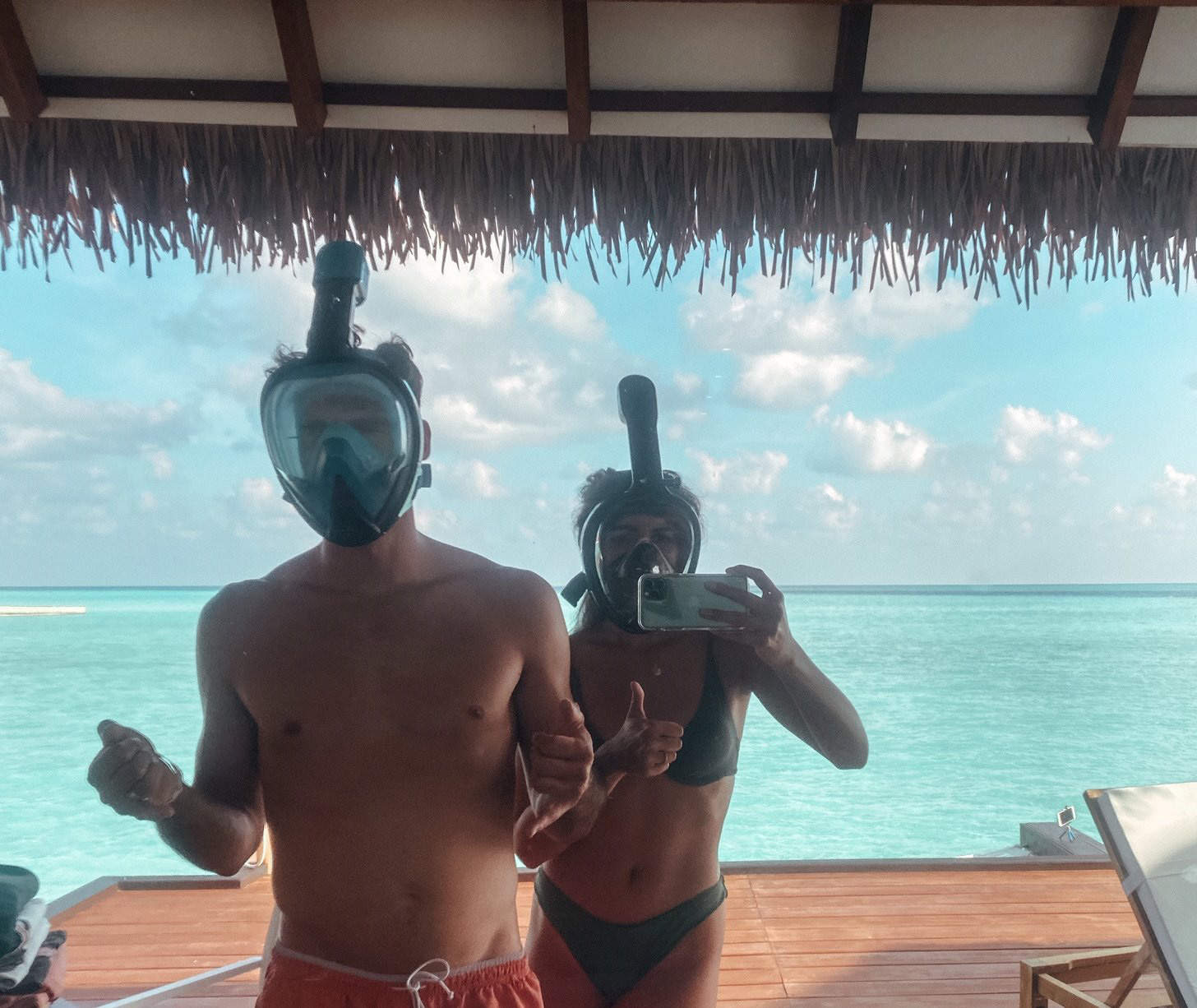 Đi du lịch giữa mùa dịch, cặp vợ chồng trẻ bị mắc kẹt tại Maldives - Ảnh 2. Đi du lịch giữa mùa dịch, cặp vợ chồng trẻ bị mắc kẹt tại Maldives - Ảnh 2.
