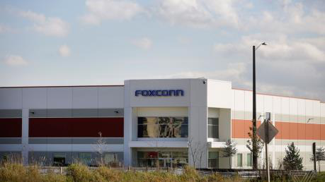Đối tác của Apple là Foxconn cũng đang bắt đầu sản xuất máy thở - Ảnh 1. Đối tác của Apple là Foxconn cũng đang bắt đầu sản xuất máy thở - Ảnh 1.