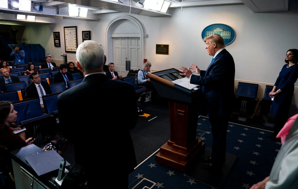 Ông Trump dọa sẽ ngưng bơm tiền cho WHO - Ảnh 1. Ông Trump dọa sẽ ngưng bơm tiền cho WHO - Ảnh 1.