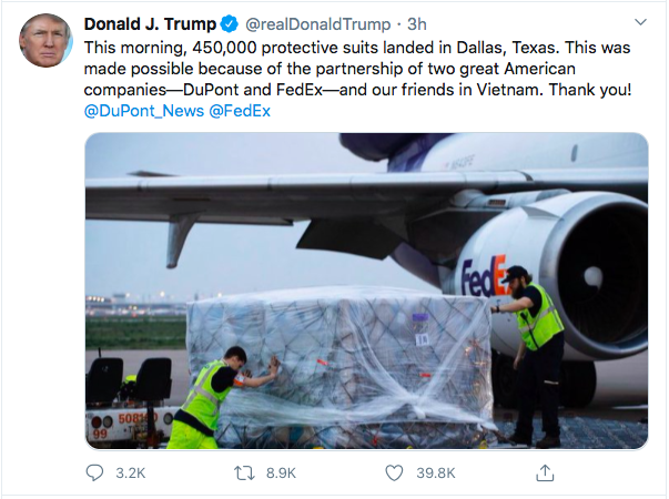 Tổng thống Mỹ Donald Trump đăng Twitter cảm ơn Việt Nam gửi 450.000 bộ đồ bảo hộ y tế - Ảnh 1. Tổng thống Mỹ Donald Trump đăng Twitter cảm ơn Việt Nam gửi 450.000 bộ đồ bảo hộ y tế - Ảnh 1.