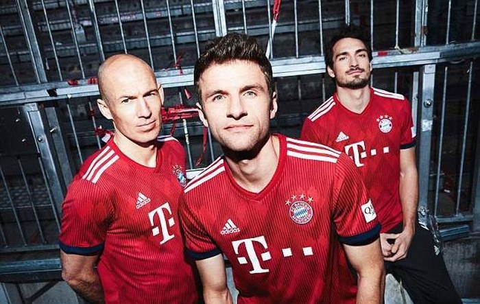 bayern munich chinh thuc ra mat mau ao san nha 201819