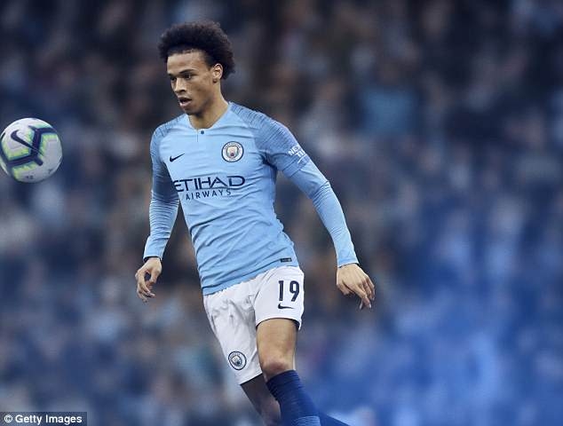 man city trinh lang mau ao dau san nha mua 201819