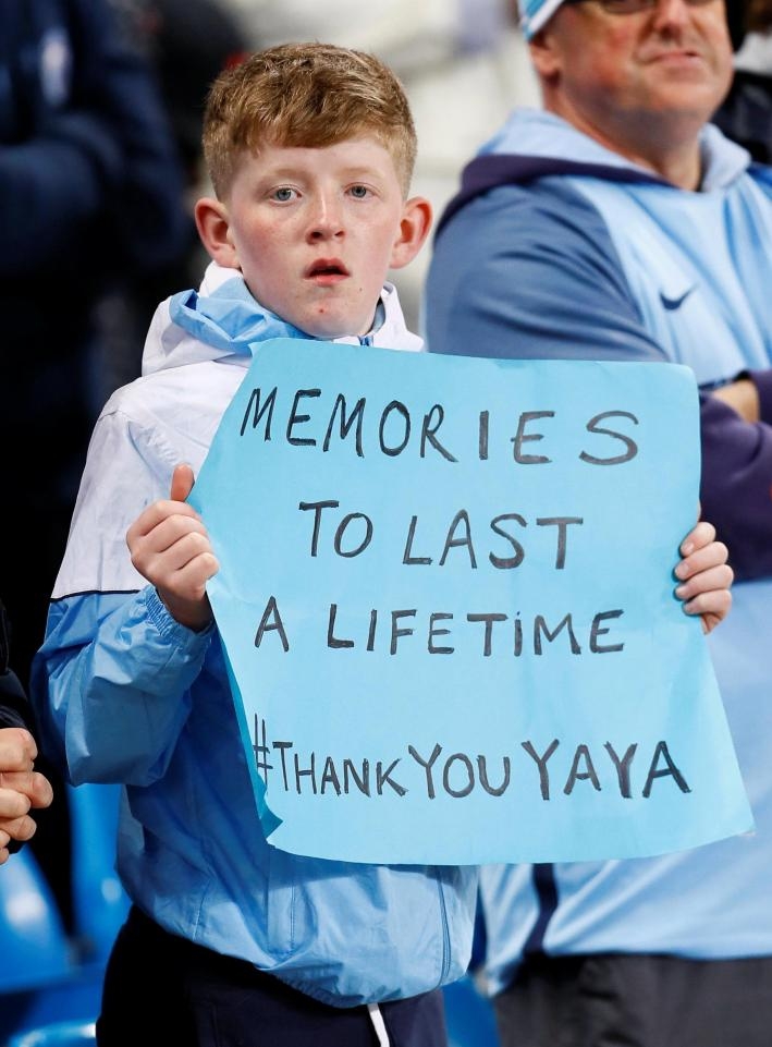 man city to chuc le tri an hoanh trang cho huyen thoai