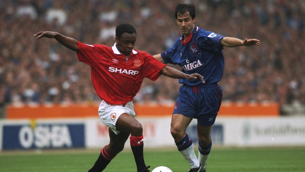 chelsea man utd doi bong nao dang nam loi the lich su