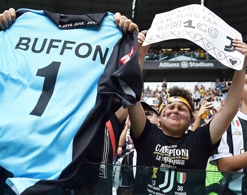 ngap nuoc mat trong ngay tam biet huyen thoai buffon