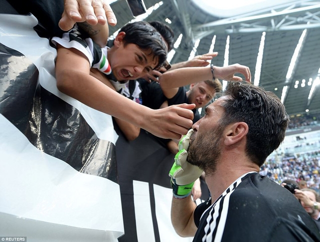 ngap nuoc mat trong ngay tam biet huyen thoai buffon