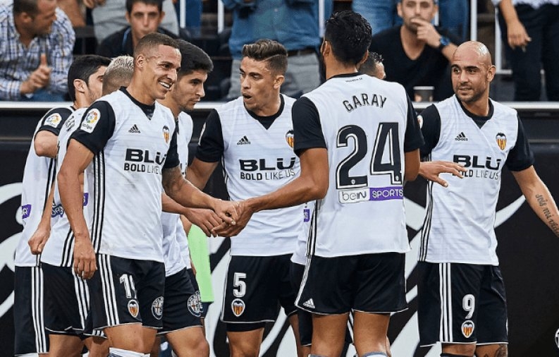 ba su tro lai dang cho doi o champions league mua toi