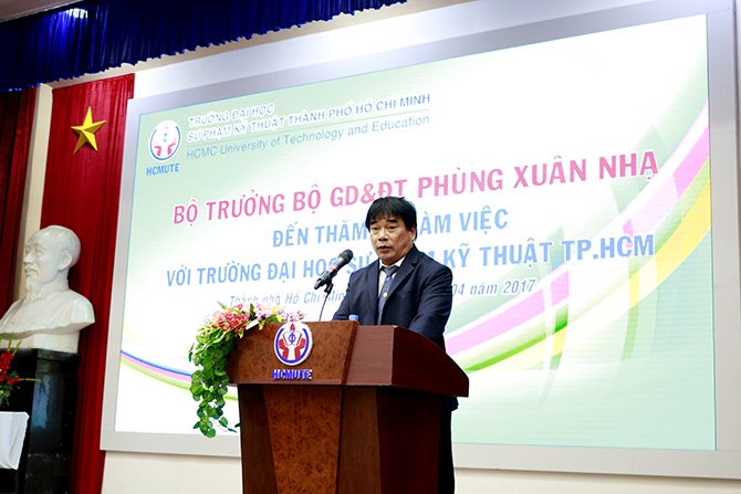 giang vien to lanh dao truong su pham ban chui 20000m2 dat