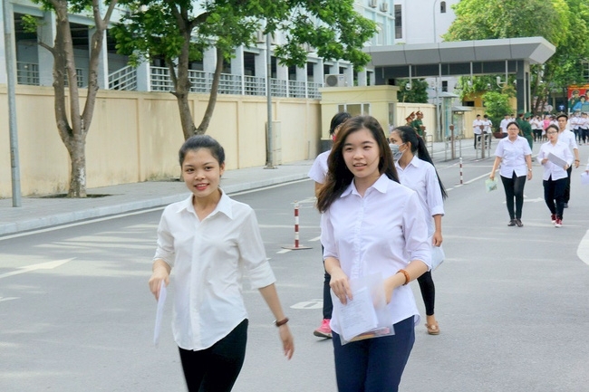 cac truong dh cd tu dang ky cong khai chi tieu tuyen sinh 2017