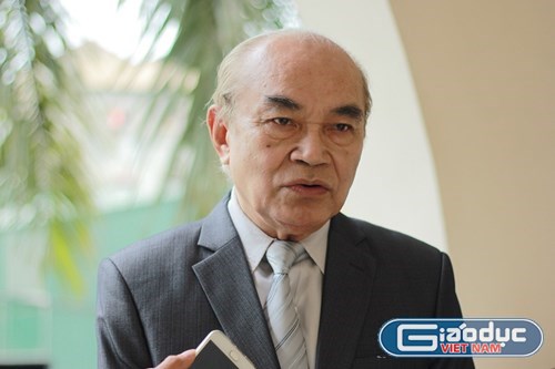 quan diem cua giao su lam quang thiep ve khong cong bo de dap an thi quoc gia