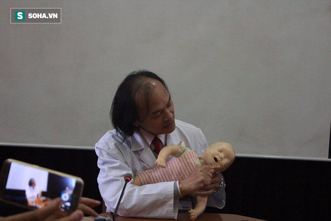 nguyen truong khoa nhi bv bach mai khi tre bi sot cha me tuyet doi khong lam 5 dieu sau