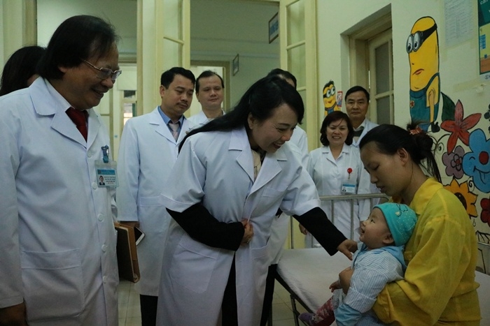 bo truong bo y te kiem tra chuc tet mot so benh vien