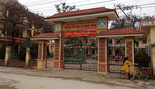 giao vien khong co luong thuong tet vi hieu truong ve huu