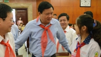 con tre rau long ve y thuc cua nguoi lon