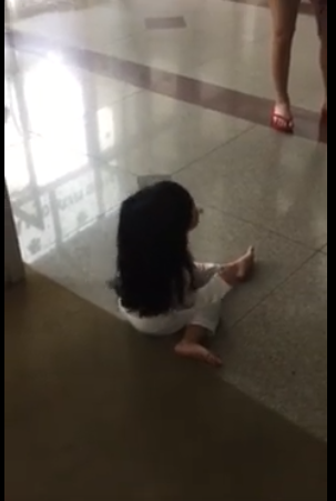 phu huynh buc xuc to co giao truong mn quoc te danh con gai 3 tuoi tray xuoc khap nguoi