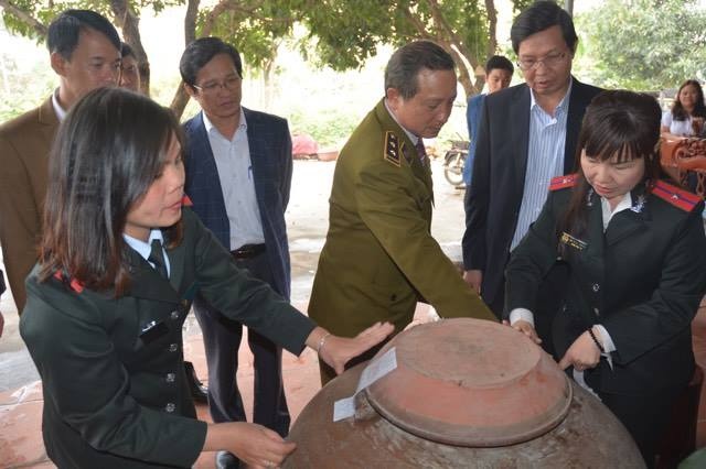 ha noi thanh lap 700 doan kiem tra san xuat kinh doanh ruou