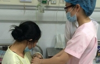 giat minh truoc vi khuan nam moc cuc doc tiem an trong nha bep