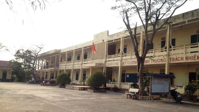 vu thay giao bi to danh nu sinh thay giao da den xin loi gia dinh