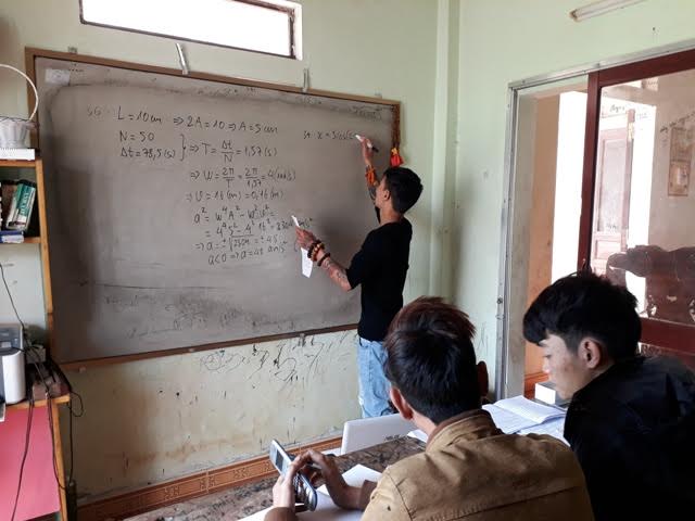 tro thanh thay giao cua gan 200 hoc sinh sau 10 lan cai nghien