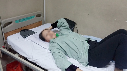 sau con dau dau nguoi phu nu ta hoa khi phat hien mach nao phinh to bang qua nho