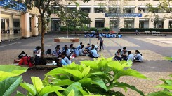 Đình chỉ công tác thầy giáo đánh học sinh trên bục giảng