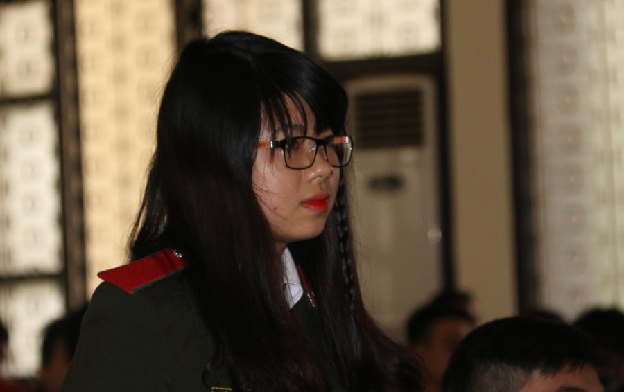 em phai hoc the nao de luong khoi diem 2000 usd thang