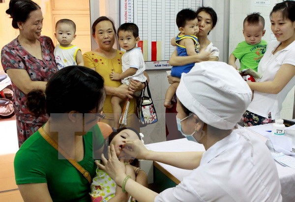 gan 500000 tre o ha noi duoc uong bo sung vitamin a lieu cao