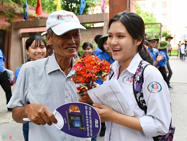 nhung hinh anh am long nhat nam 2016