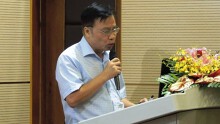 Giáo sư Trần Ngọc Thêm: Bệnh ưa thành tích và bệnh giả dối trong giáo dục rất nặng