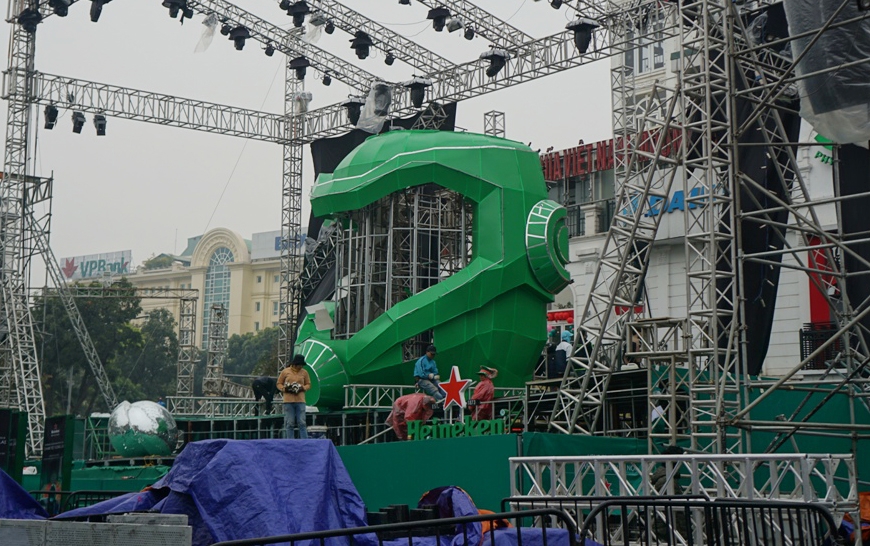 ha noi la lam ngay dau nam moi 2017