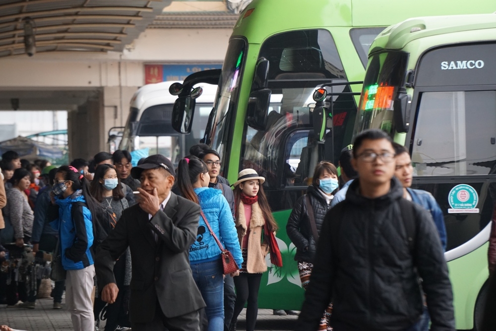 ha noi dieu chuyen xe khach tu 0h ngay 212017