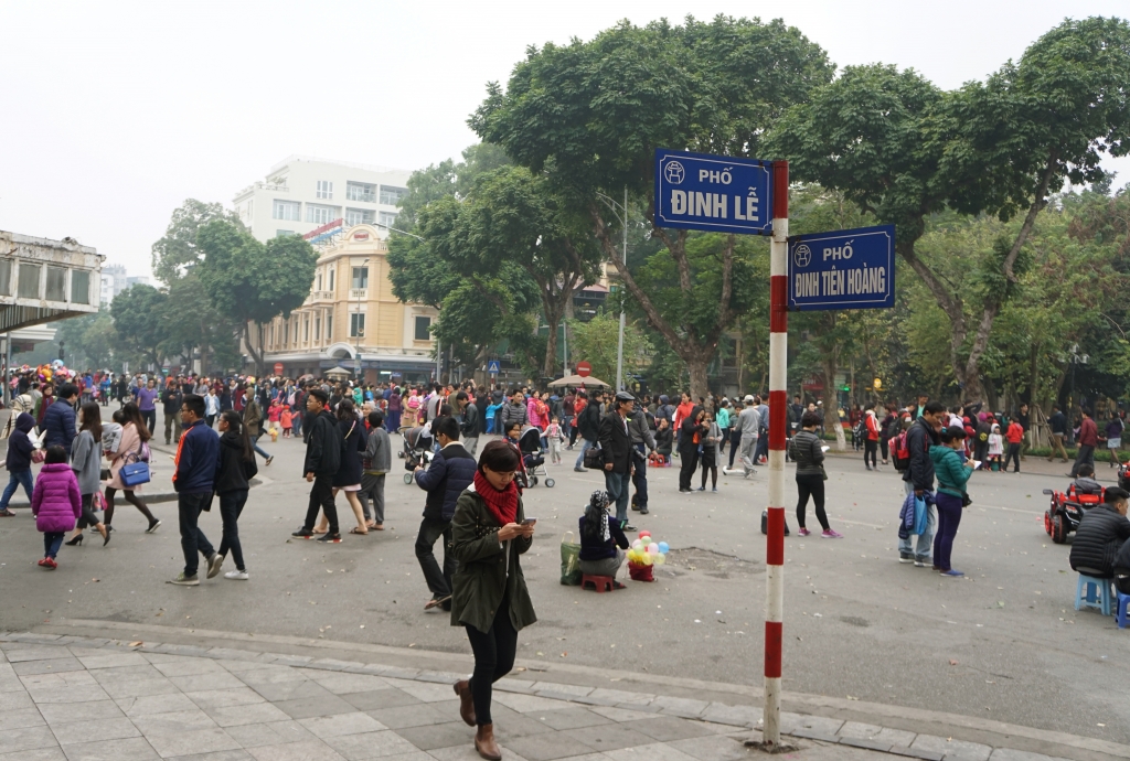 ong do cho chu som tren pho di bo dip tet duong lich