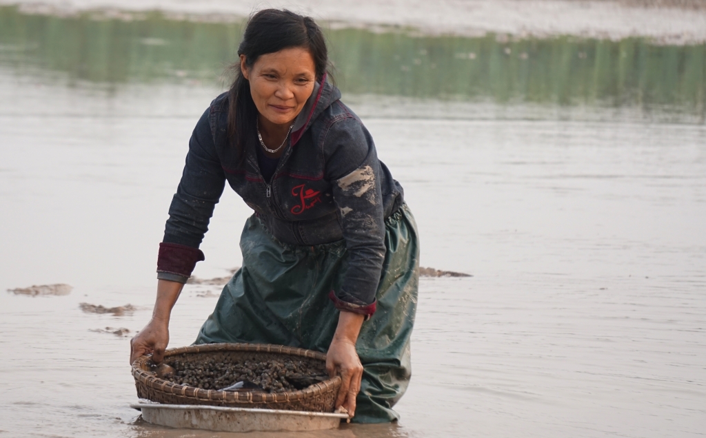 Hạnh phúc ngọt ngào trong căn nhà nhỏ của người mẹ nuôi 14 con giữa thủ đô hanh phuc ngot ngao trong can nha nho cua nguoi me nuoi 14 con giua thu do