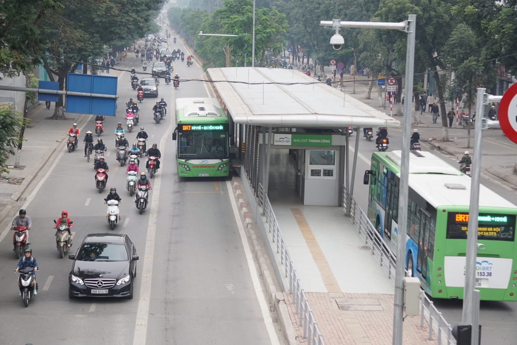 nguoi dan ha noi duoc di buyt nhanh brt mien phi trong dip tet nguyen dan 2017