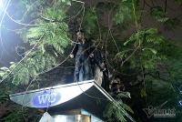 sau giao thua hoc sinh sinh vien xu ly bien rac tai pho nguyen hue toi 2 gio sang