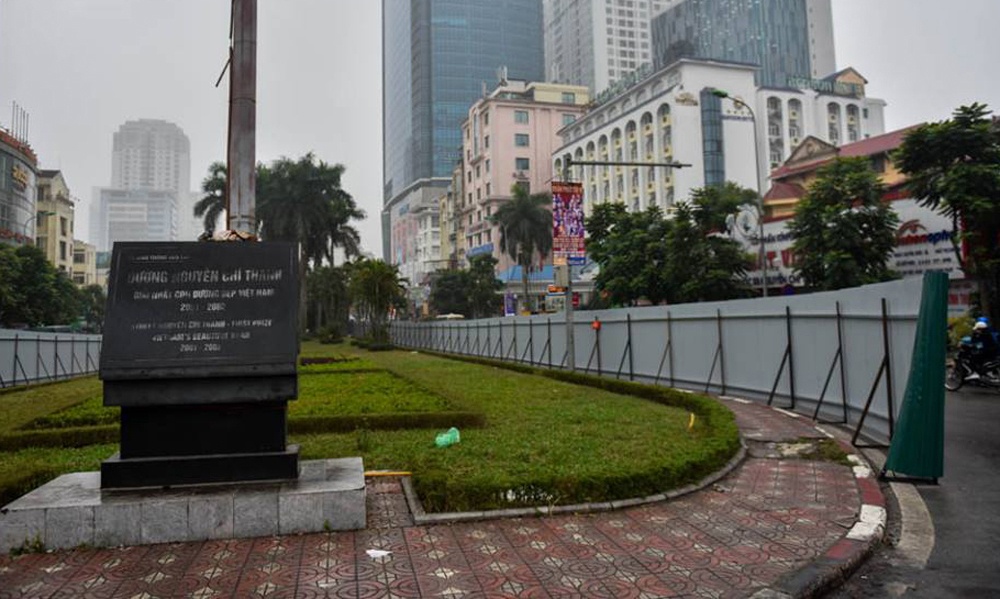 ha noi duong nguyen chi thanh sap hoan thanh xen dai phan cach