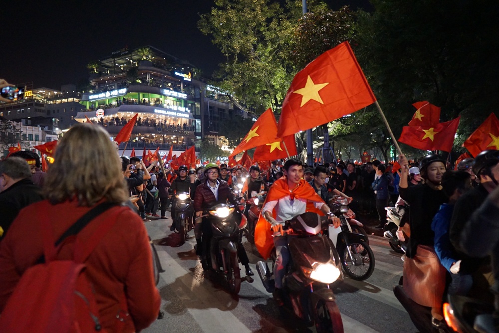 u23 viet nam chien thang csgt ha noi ung truc xuyen dem