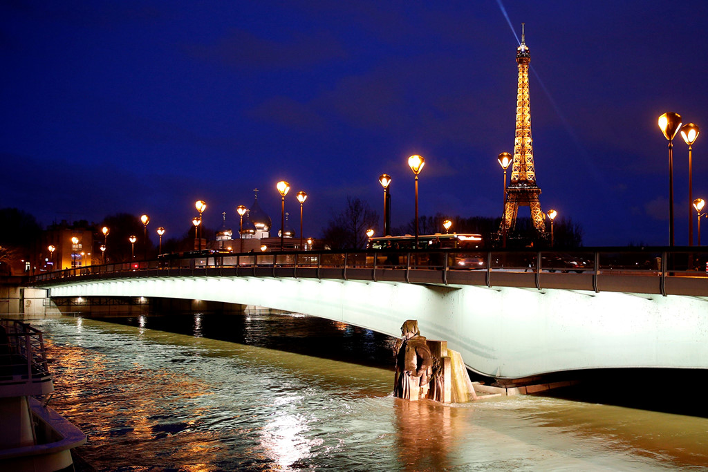 paris that thu truoc nuoc lu hang tram nguoi phai so tan