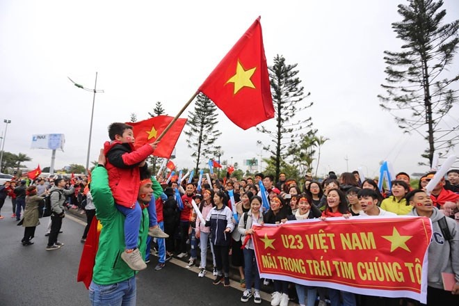 chuyen co rieng dan sieu xe dua don u23 viet nam ve nuoc