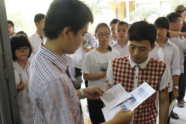 tuyen sinh 2018 nhieu truong thi truoc xet tuyen sau