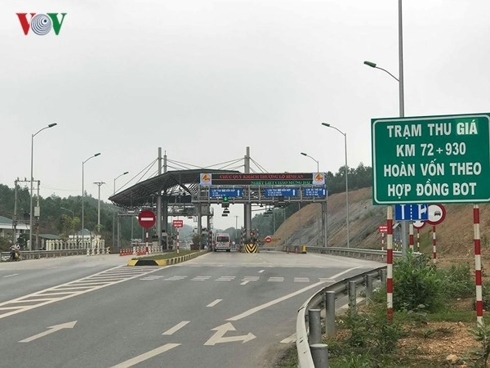 vi dang bot giao thong ai co loi