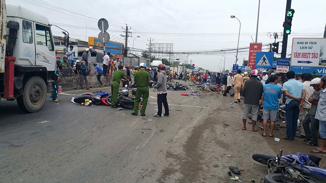 tinh ban nha sau vu container gay tai nan o ben luc